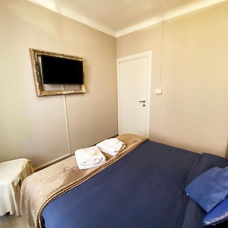 L'Eternita' E' Il Mare Mischiato Col Sole Rimbaud Apartment Ventimiglia Exterior foto