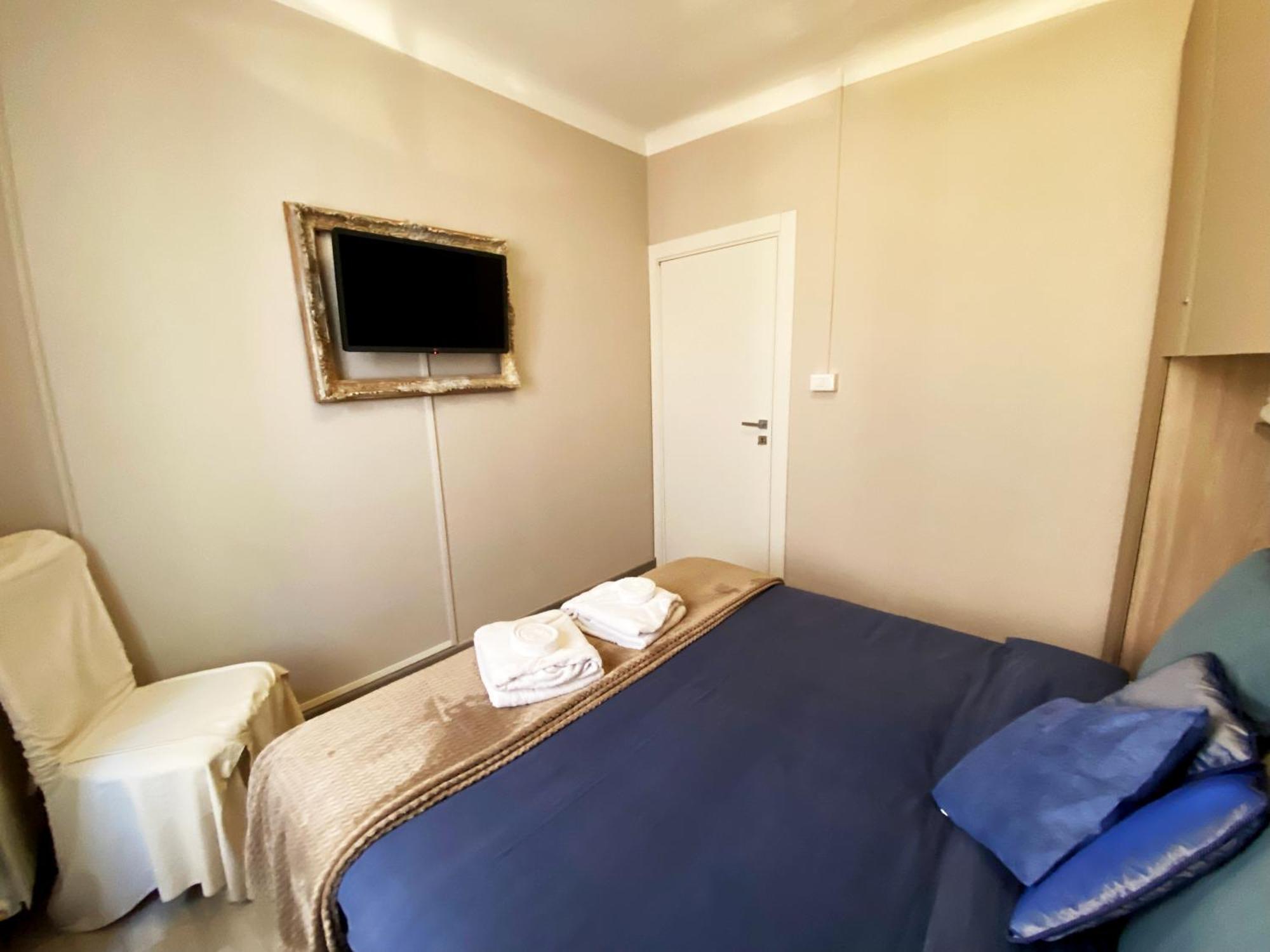 L'Eternita' E' Il Mare Mischiato Col Sole Rimbaud Apartment Ventimiglia Exterior foto