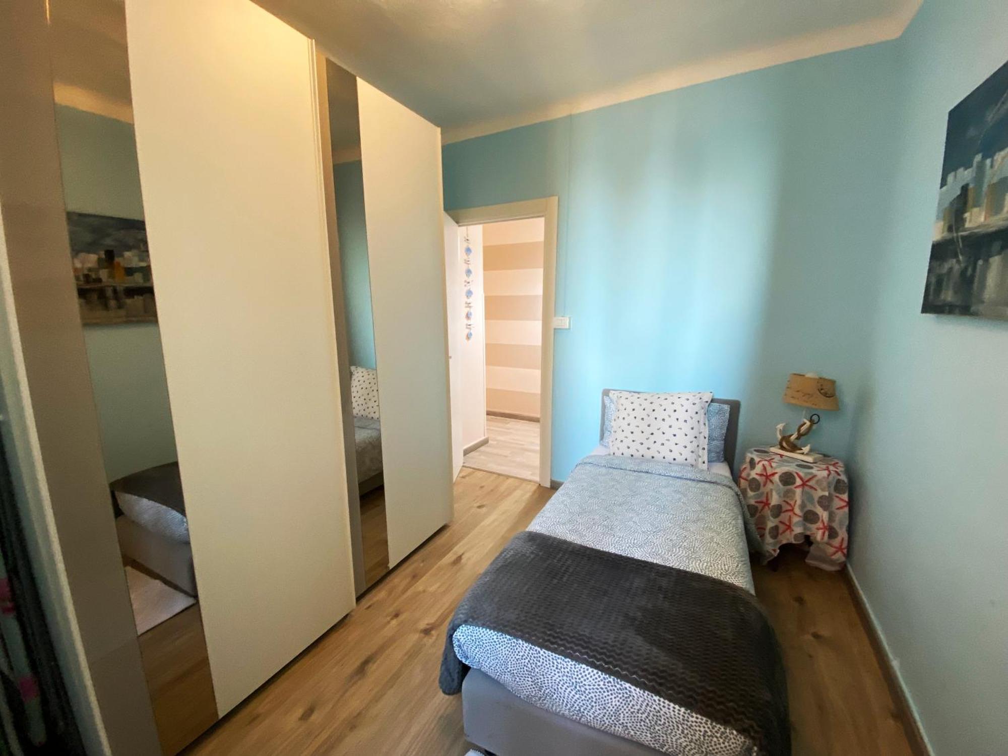 L'Eternita' E' Il Mare Mischiato Col Sole Rimbaud Apartment Ventimiglia Exterior foto